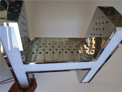 侧面冲孔发光字