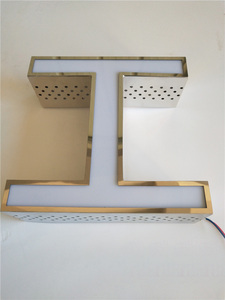 侧面冲孔发光字3